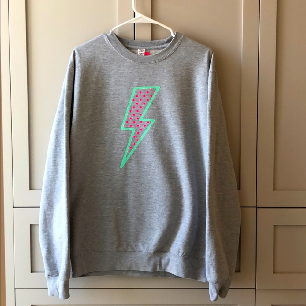 Sweatshirt